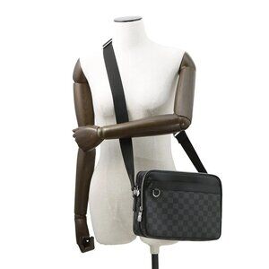LOUIS VUITTON Trocadero Messenger Size PM Damier Graphite Noir